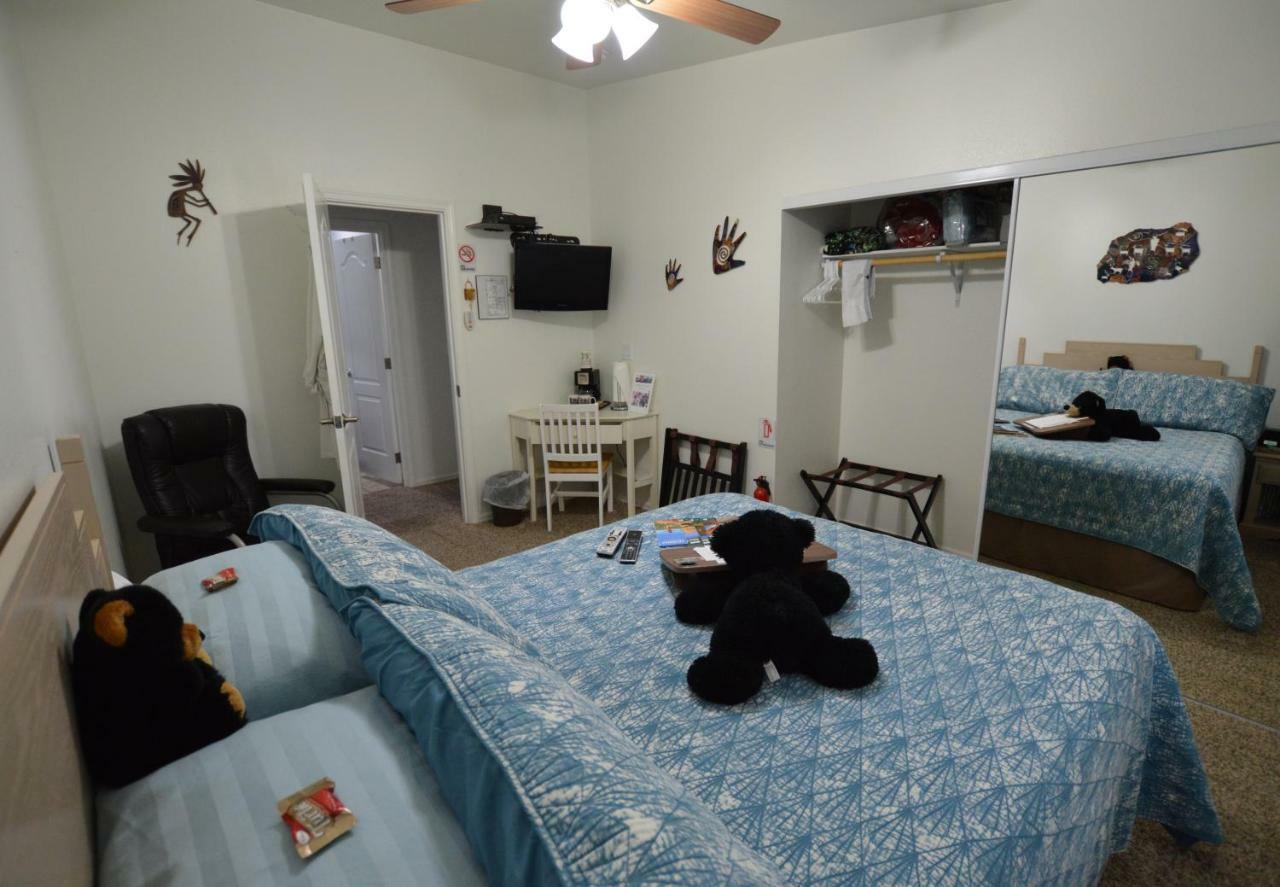 The Bear'S Den B&B Page Exterior photo